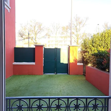 Cosy Entierement Renove A Deux Pas De Lyon Apartment
