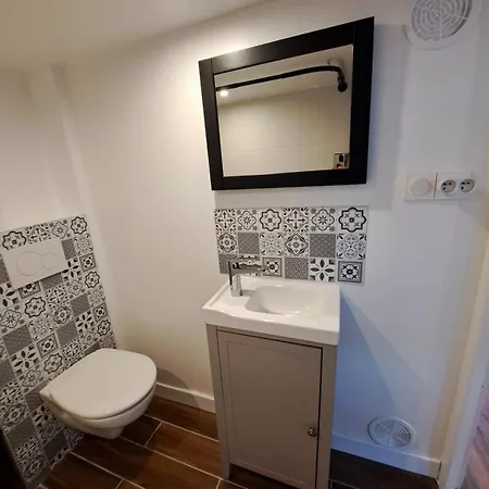 Cosy Entierement Renove A Deux Pas De Lyon * Fontaines-sur-Saone