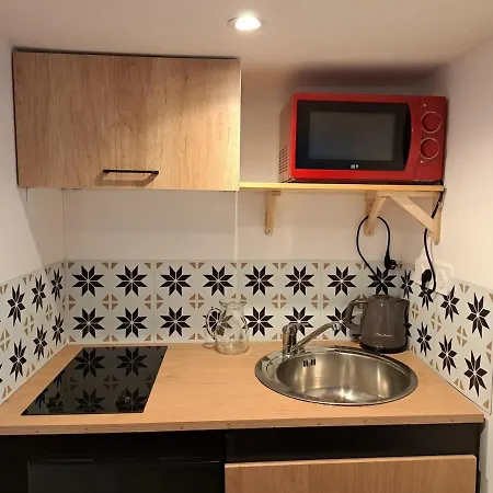 Apartment Cosy Entierement Renove A Deux Pas De Lyon