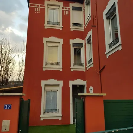 Cosy Entierement Renove A Deux Pas De Lyon * Fontaines-sur-Saone