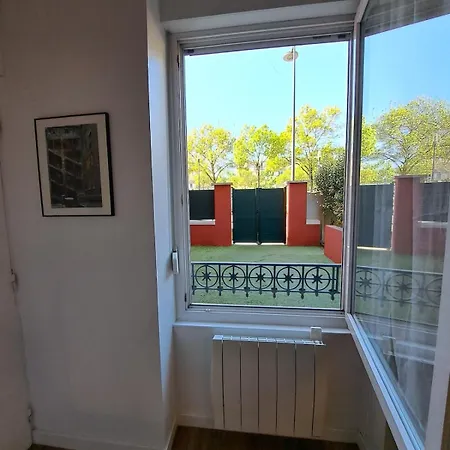 Apartment Cosy Entierement Renove A Deux Pas De Lyon *
